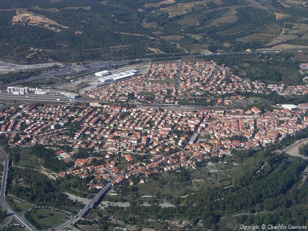 Appartement Centre Ville Du Boulou Pour 2 Adultes-2 Enfants- Check In 17H-21H--Juillet-Aout Reservation De 7 Jours Mini Le Boulou Buitenkant foto