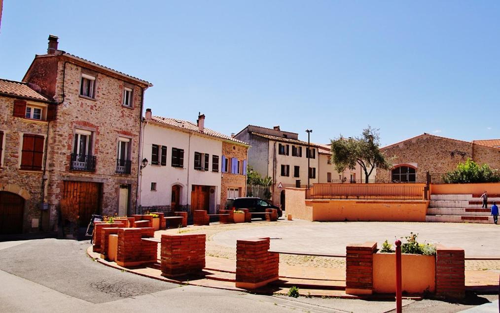Appartement Centre Ville Du Boulou Pour 2 Adultes-2 Enfants- Check In 17H-21H--Juillet-Aout Reservation De 7 Jours Mini Le Boulou Buitenkant foto